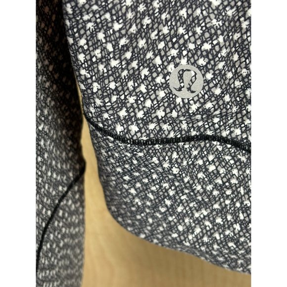 Lululemon Blue Long Sleeve Round Neck Rush Hour Dotted Pullover T Shirt Size 12 - Picture 3 of 7